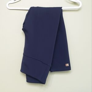 Aurum Crop Leggings in Navy with Inner Lining Size Small